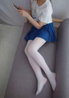 欧美黑白帅气头像女生_1080HD高清在线观看