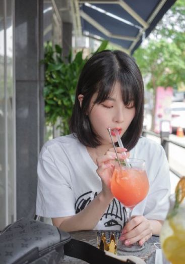 精品国产22页_视频网址大全