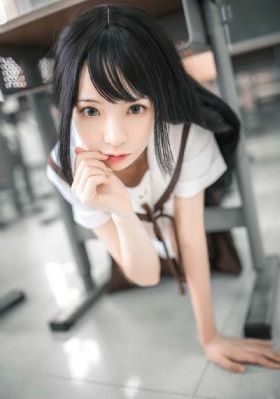 欧美时尚性感连衣裙夏_720神马在线观看